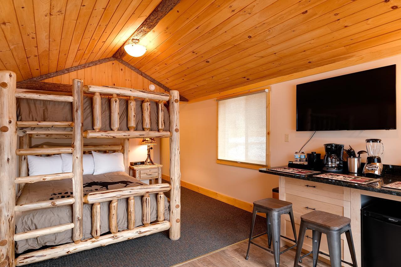 Cobble Mountain Lodge เลคแพลซิด ภายนอก รูปภาพ