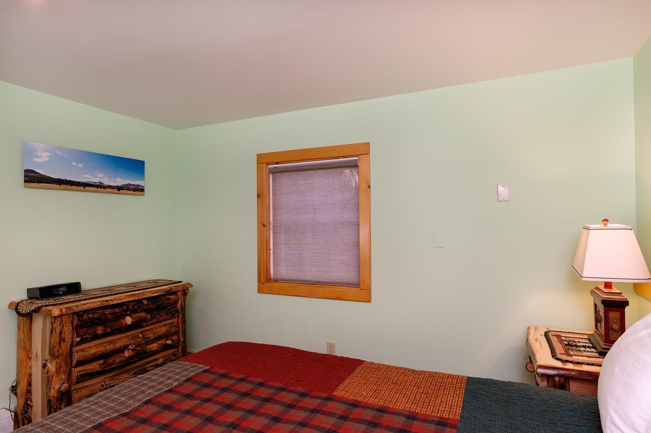 Cobble Mountain Lodge เลคแพลซิด ภายนอก รูปภาพ
