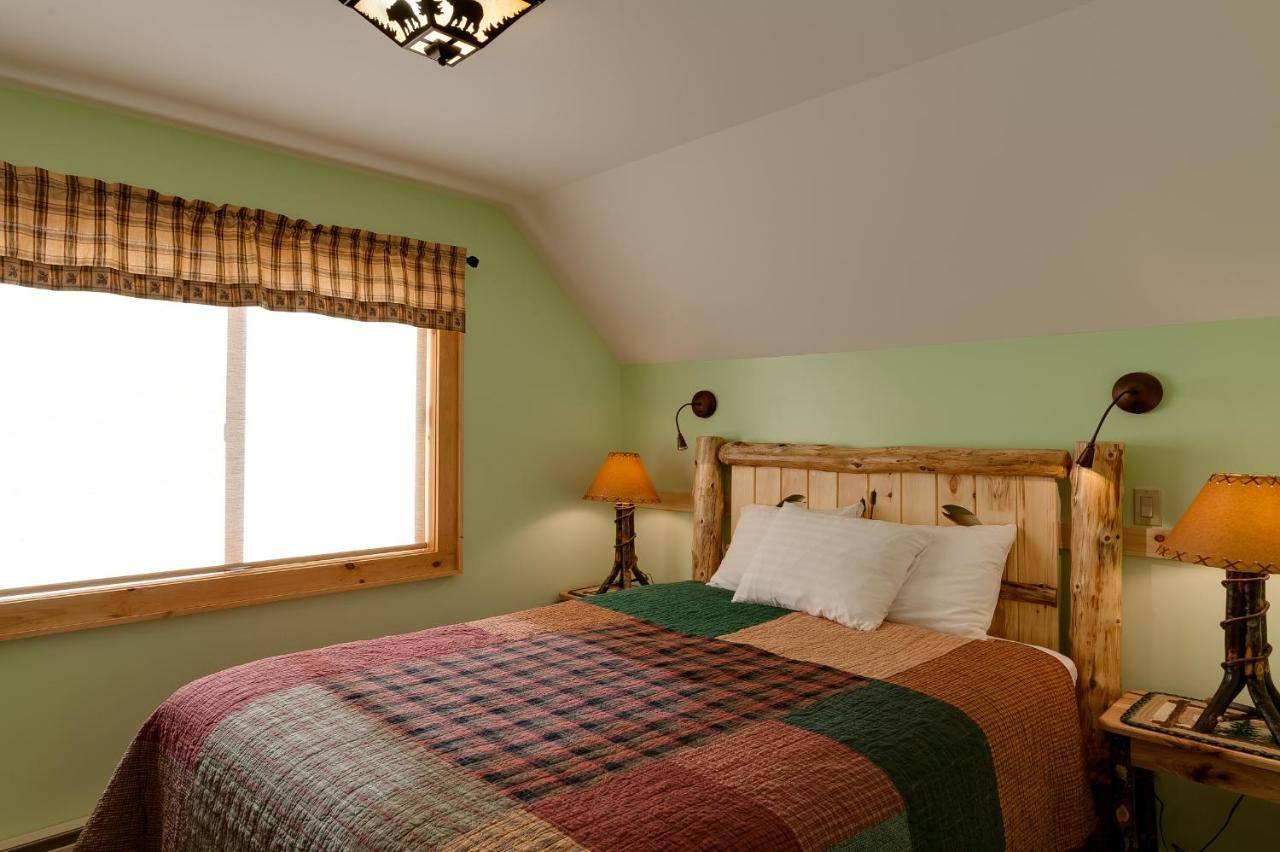 Cobble Mountain Lodge เลคแพลซิด ภายนอก รูปภาพ