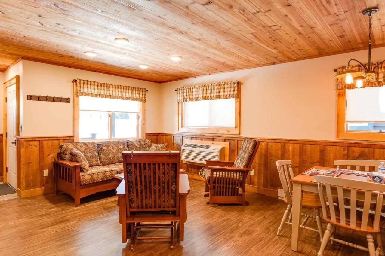 Cobble Mountain Lodge เลคแพลซิด ภายนอก รูปภาพ